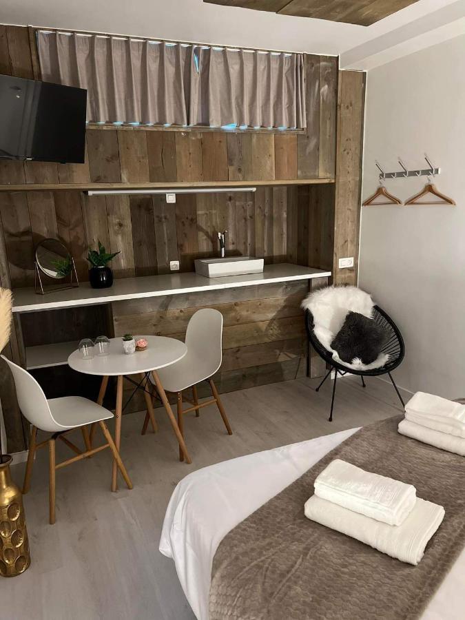 Ruime Luxe Kamer In Centrum Brugge Met Badkamer! المظهر الخارجي الصورة